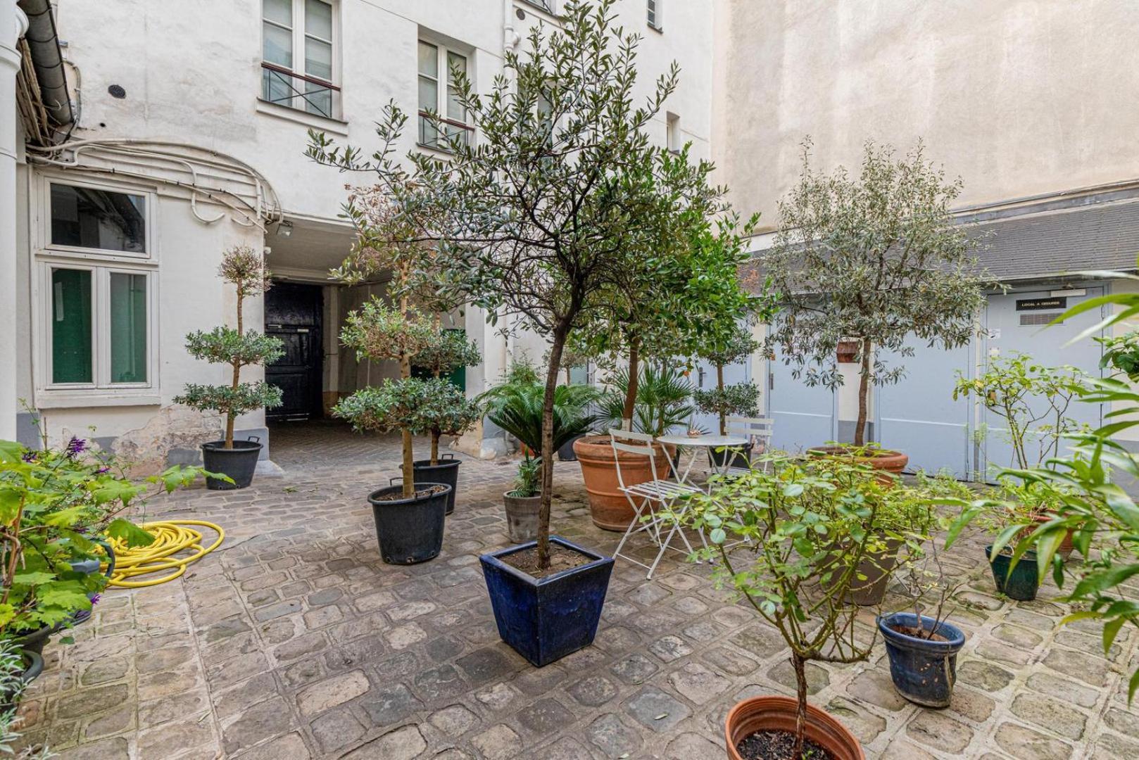 Guestready - Elysee Palace Marble Haven Παρίσι Εξωτερικό φωτογραφία