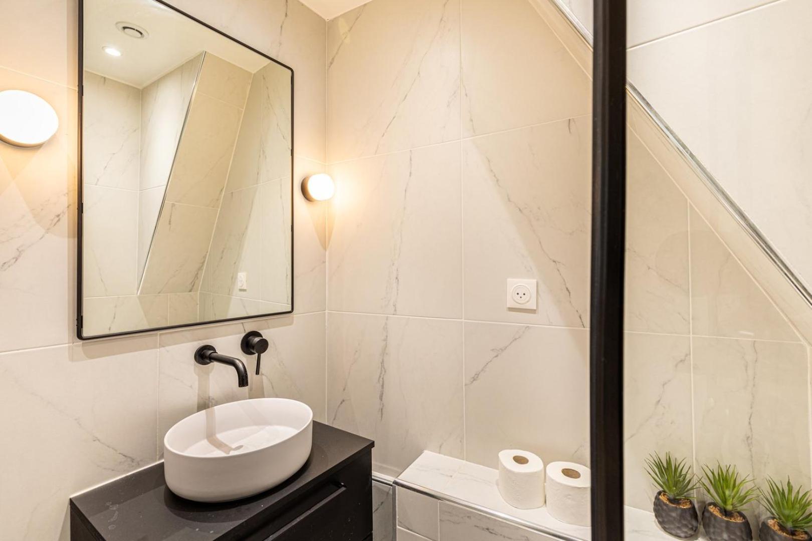 Guestready - Elysee Palace Marble Haven Παρίσι Εξωτερικό φωτογραφία